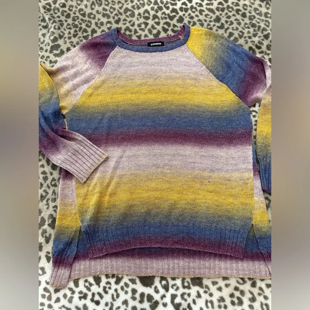Express Lightweight Ombré Sweater in Purple & Yellow Size Small Women’s